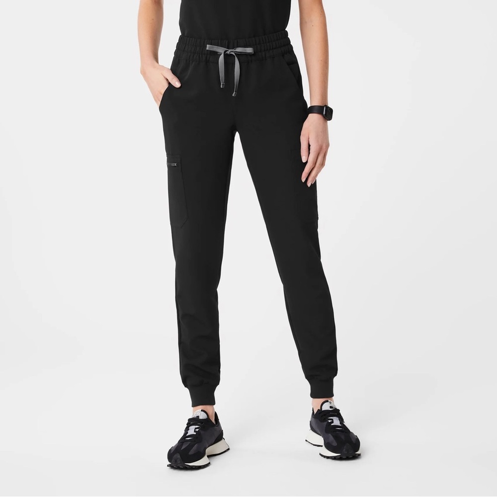 Figs Women's Black Track Jogger Pants